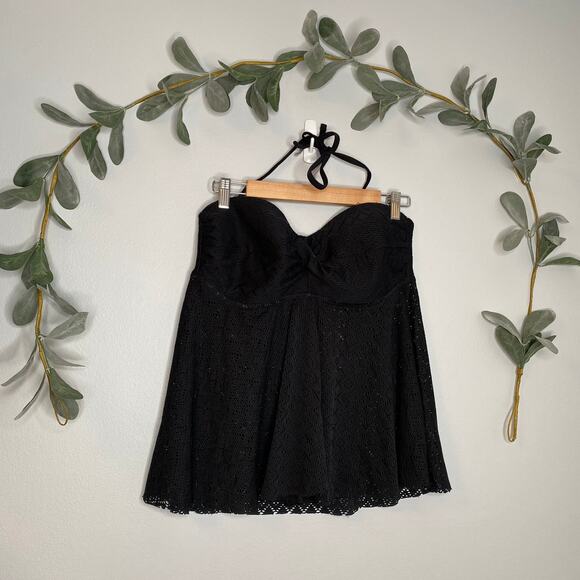 Black Bikini Swimsuit top with Mesh - Picture 1 of 6